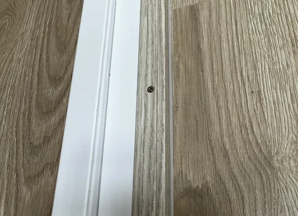 Порог угловой ПУ 03.1800.088 Орех