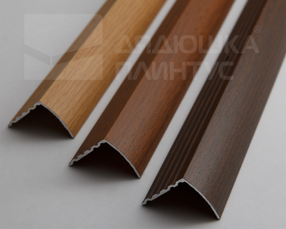 Порог угловой ПУ 04.1800.086 Пробка