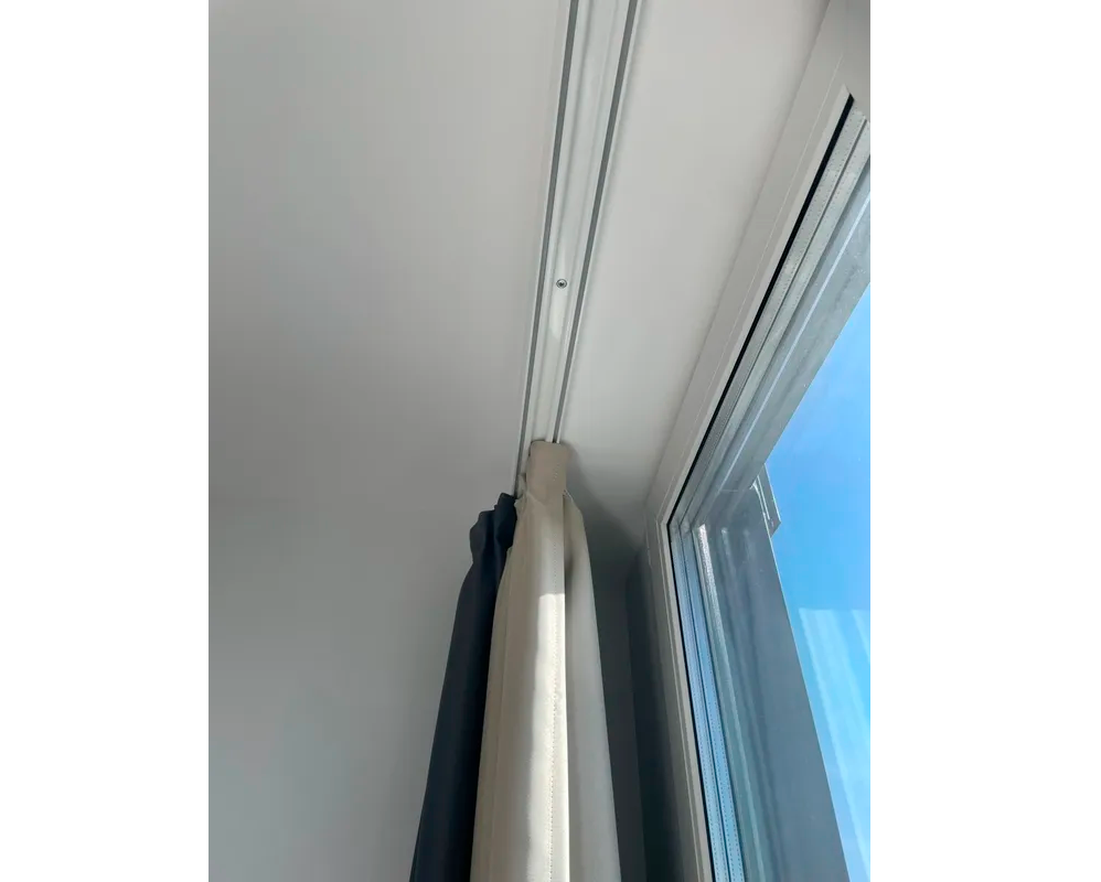 Карниз двухрядный алюминиевый ТРЭК УЮТ 1,4м Черный