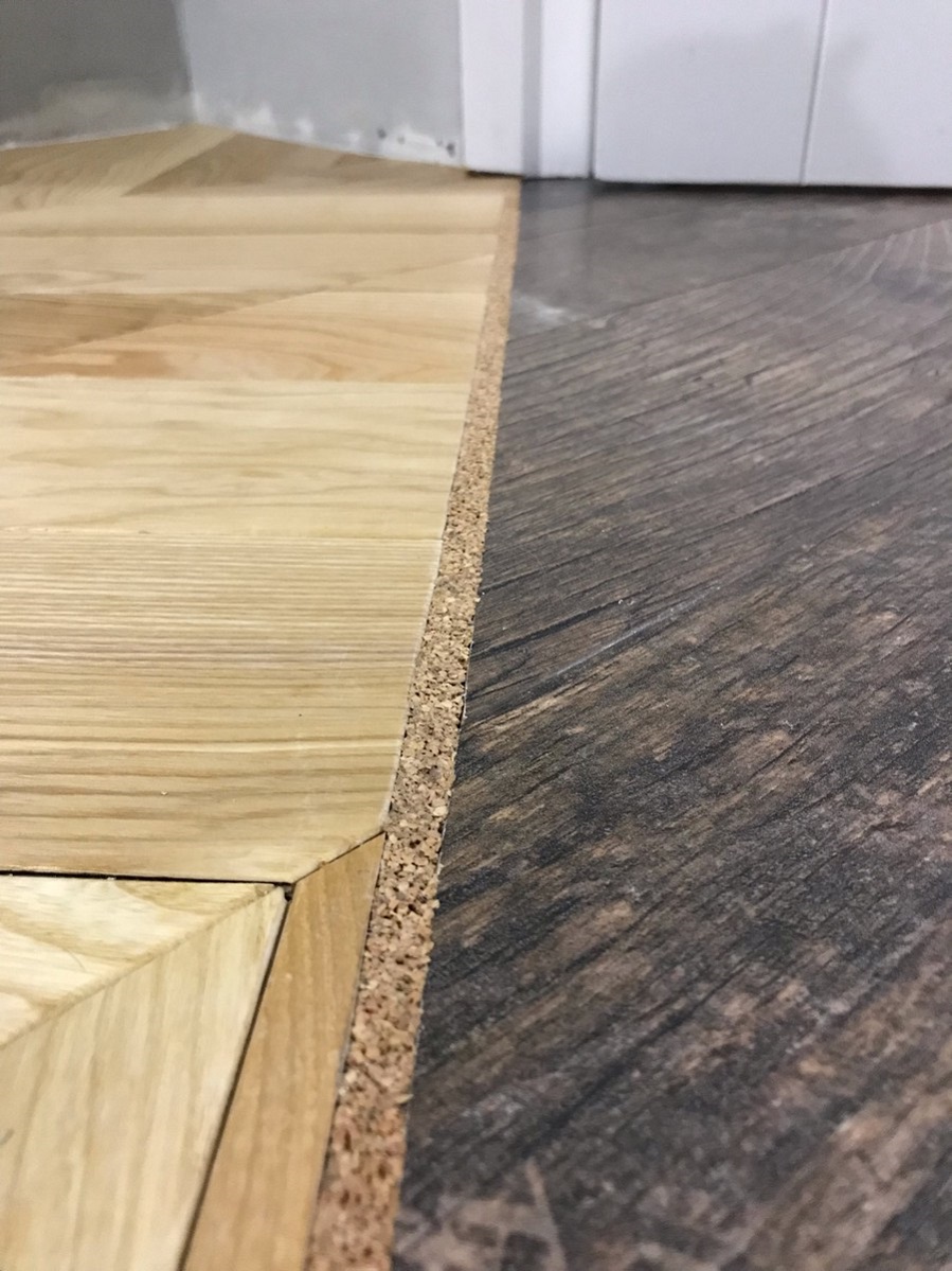 Компенсатор пробковый ВОЛШЕБНАЯ ПАЛОЧКА 900*22*10мм C602