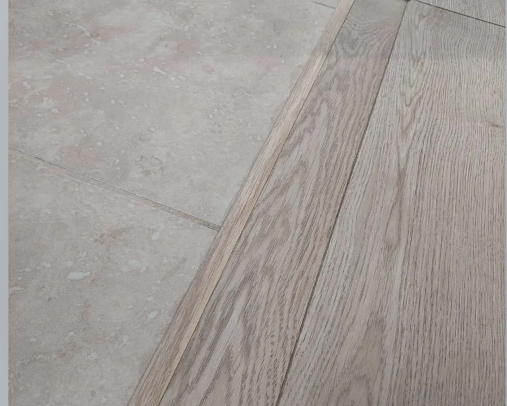 Порог одноуровневый ПС 11.2700.252 2,7 м Ель дымчатая