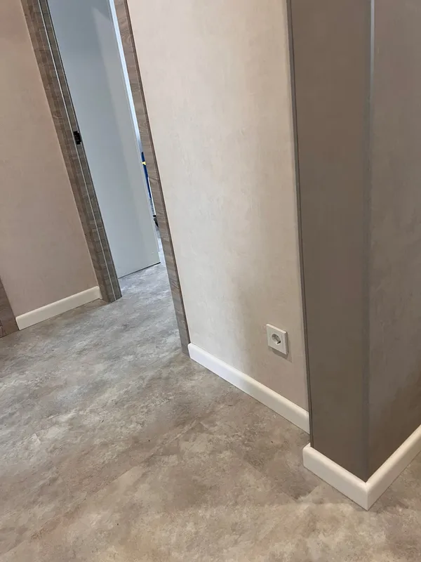 Угол наружный алюминиевый УО 01-27.2700.059