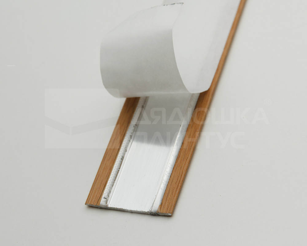 Самоклеящийся порог ЛС 35.900.4077 Махагон