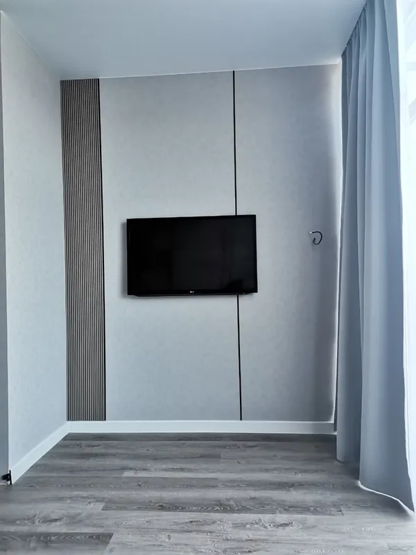 Полоса алюминиевая 15х1,5 мм черный/глянец 2,7 м