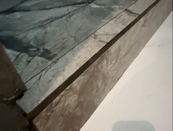 Профиль окантовочный Волшебная палочка MSPK 01-12.2700.01L 12мм 2,7м Серебро Люкс