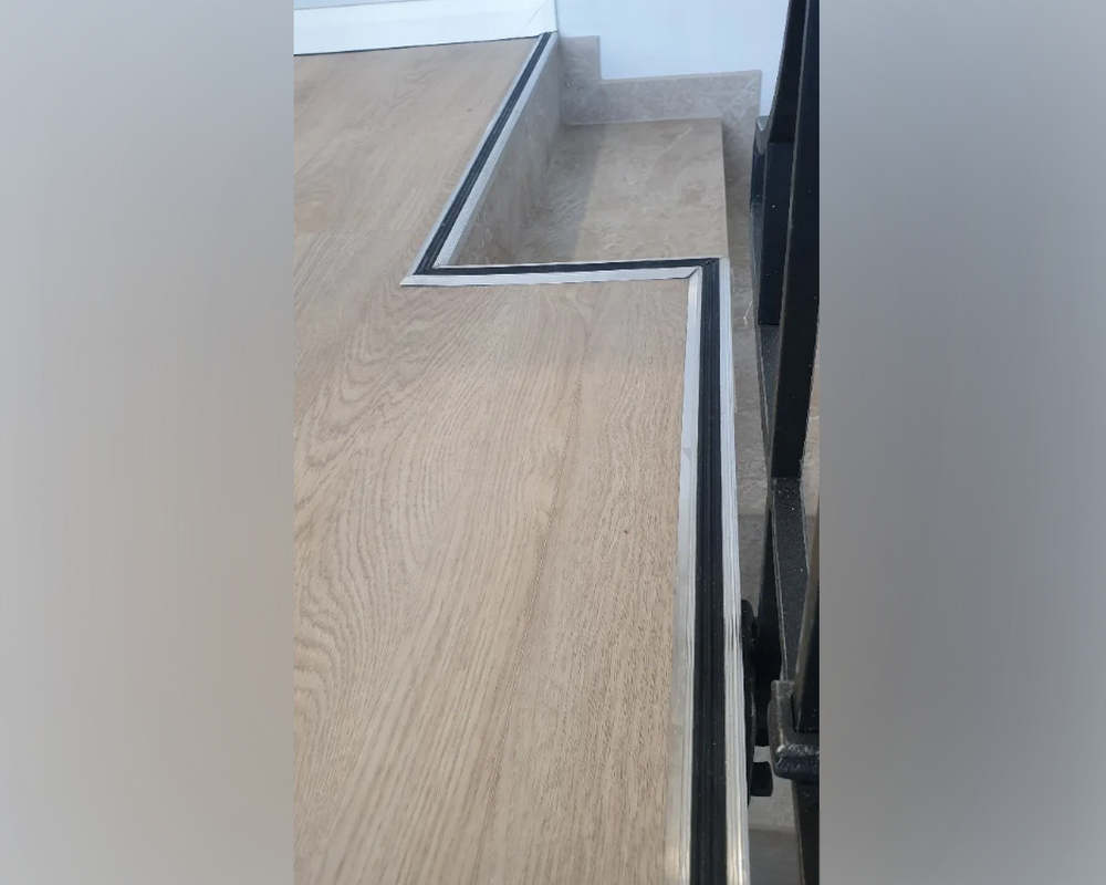 Порог одноуровневый ПС 08-1.1800.15 Черный