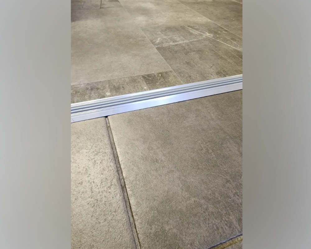 Порог одноуровневый ПС 08-1.1800.15 Черный