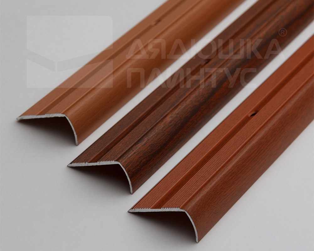 Порог угловой ПУ 06.2700.215 Черный