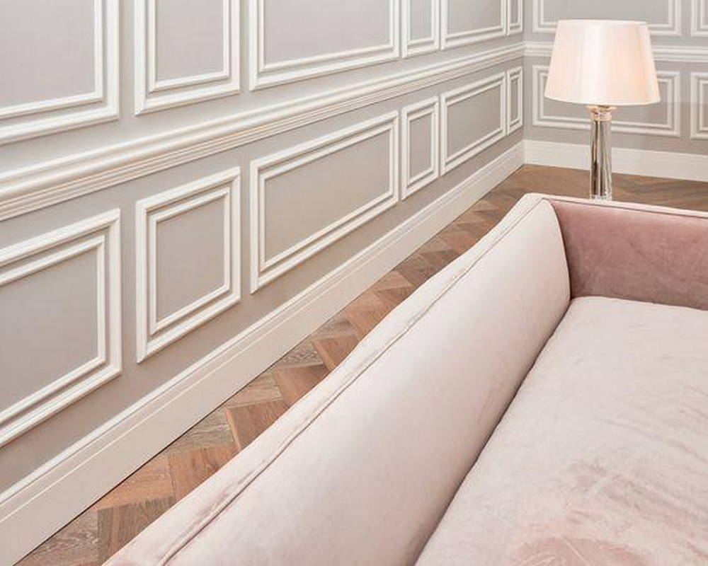 Плинтус из полистирола высокой плотности HI WOOD B100 98мм х 13мм х 2,0м.