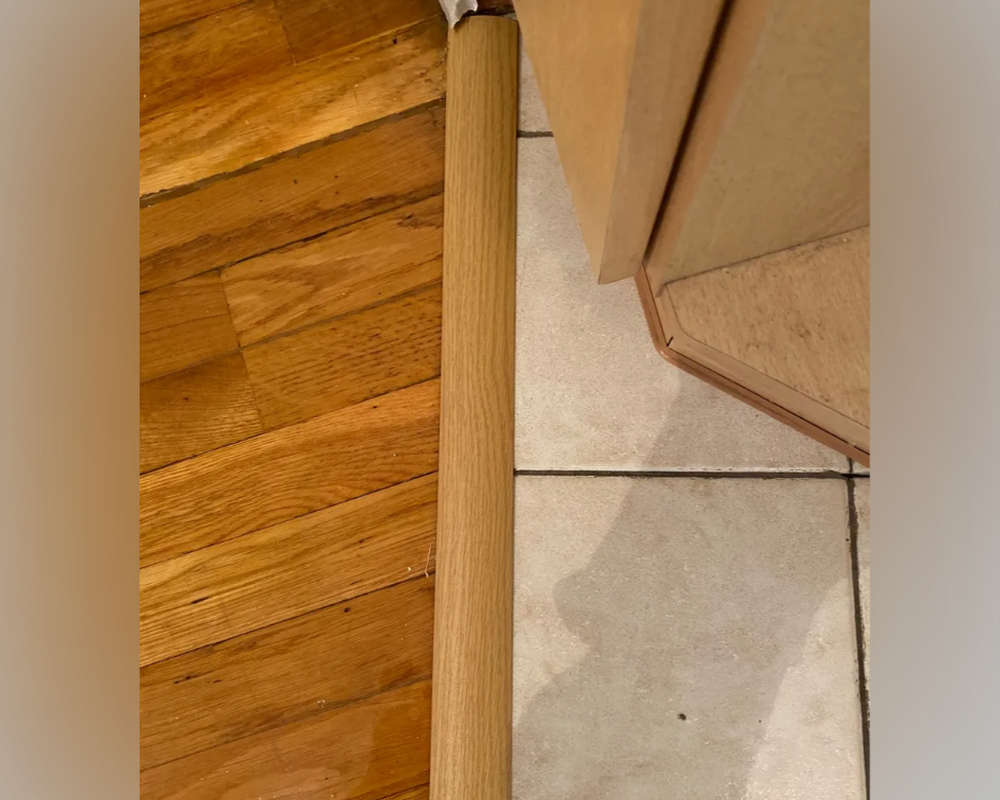 Самоклеящийся порог ЛС 35.900.4083н Бук натуральный