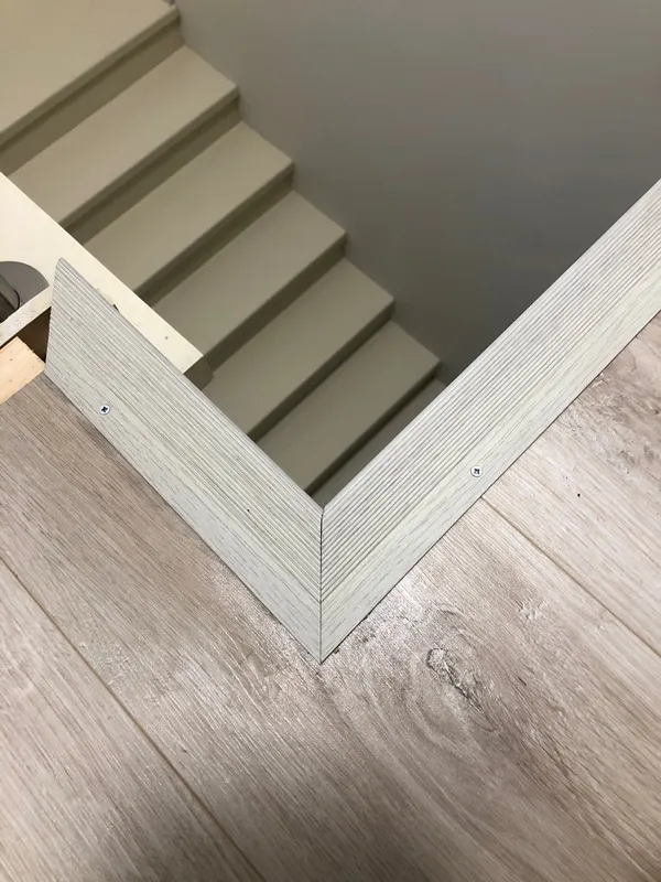 Порог угловой ПУ 02.1800.054 0,9 м Клен северный