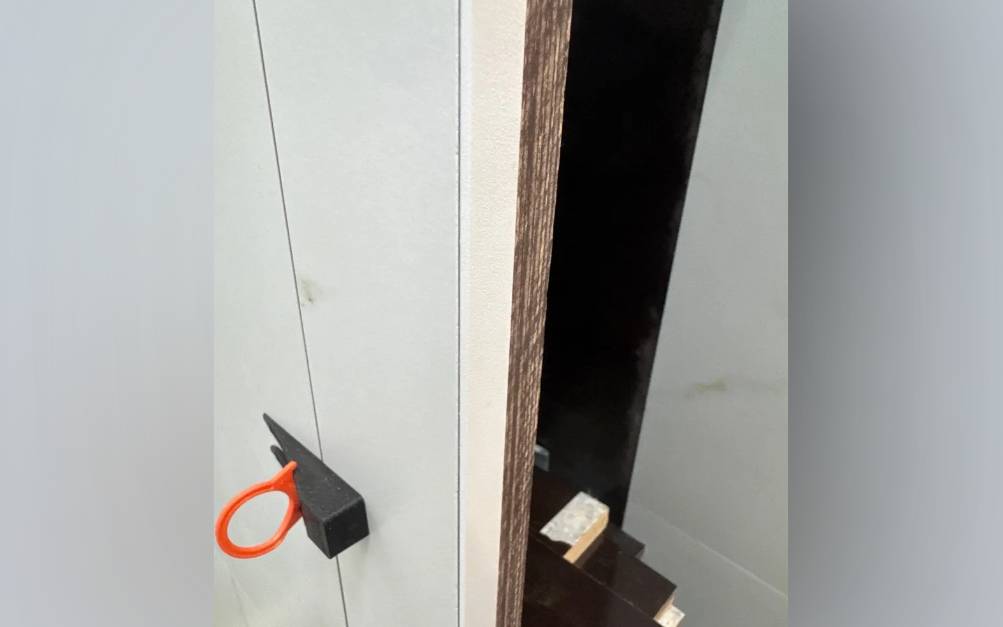 PV83-41 Профиль П-образный Муар Белый 10мм х 2.7м