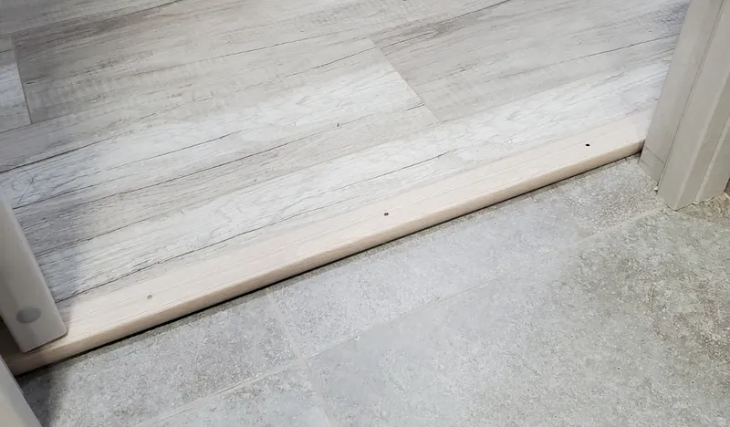 Порог угловой ПУ 06.900.089 Клен беленый