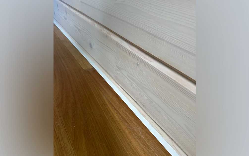 Антиплинтус Апл 01.2700.16. Белый