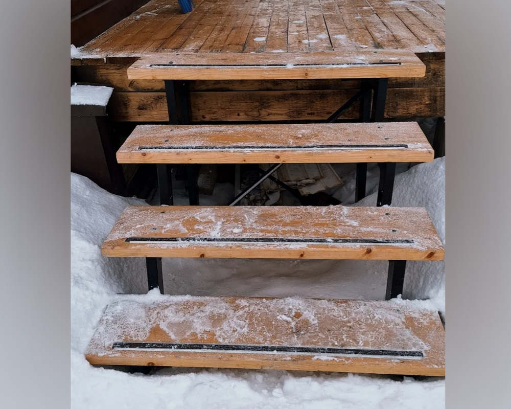 Порог одноуровневый ПС 08-1.1800.01л Серебро