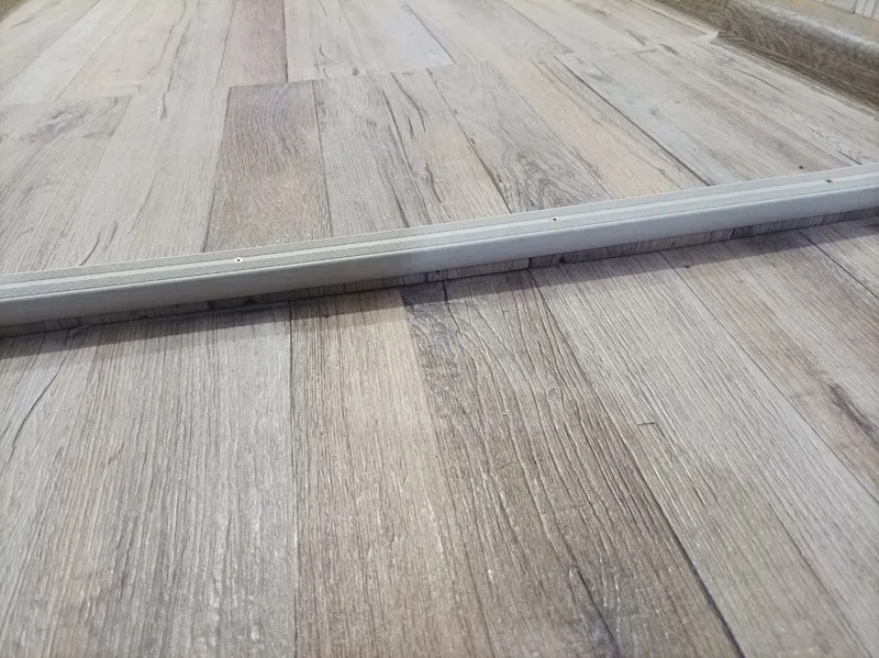 Порог угловой ПУ 06.2700.291 Дуб темный