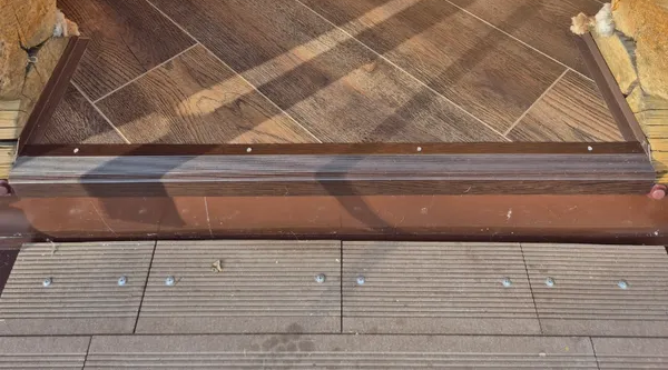 Порог угловой ПУ 02.2700.291 Дуб темный