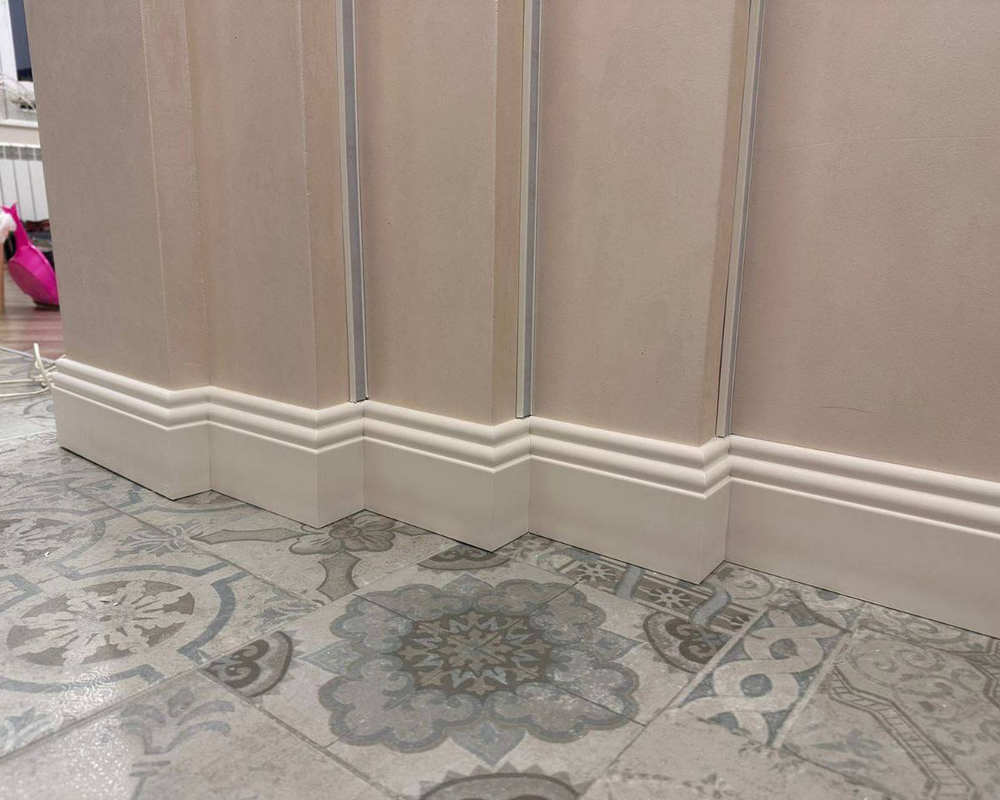 Плинтус из полистирола высокой плотности Волшебная палочка MSPOL 202 80*12*2000 мм Белый под покраску