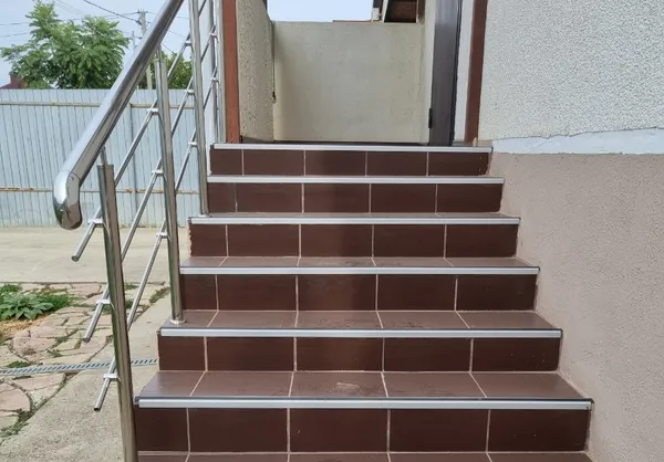 Порог угловой ПУ 07.2700.01лж. Серебро