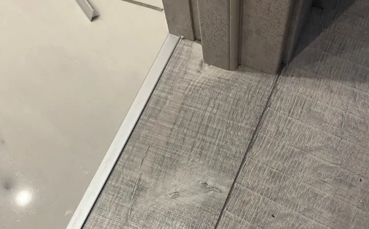 Профиль Т-образный латунь хромированная 14мм 2,7м MSPCROC 149