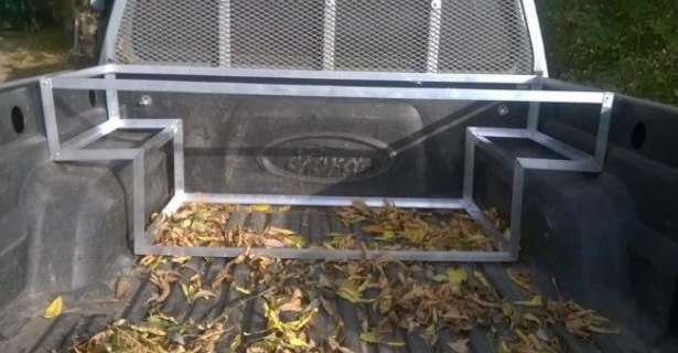 Уголок равнополочный 25х25 мм Уп 09.2000.504л Бронза. Цена за 5 штук.