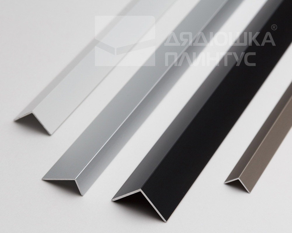 Профиль угловой Волшебная палочка Expert MSUPE 04-27.2700.01L 15*15мм 2,7м Серебро Люкс