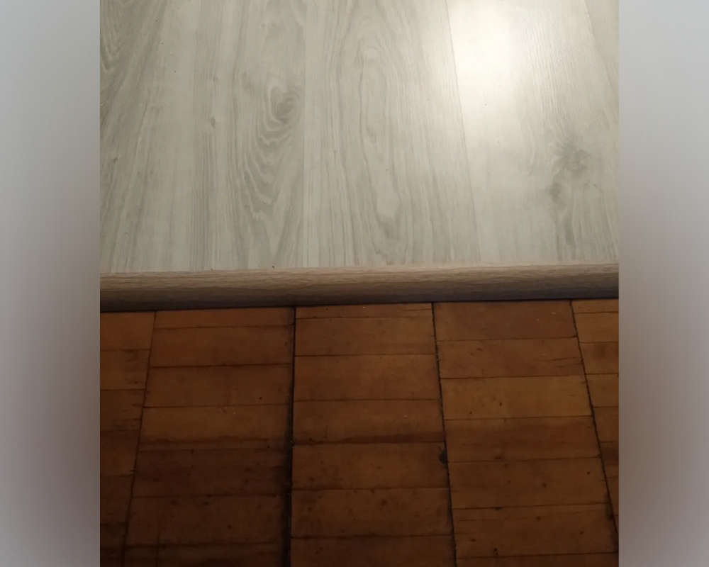 Самоклеящийся порог ЛС 35.900.4053 Ясень графит