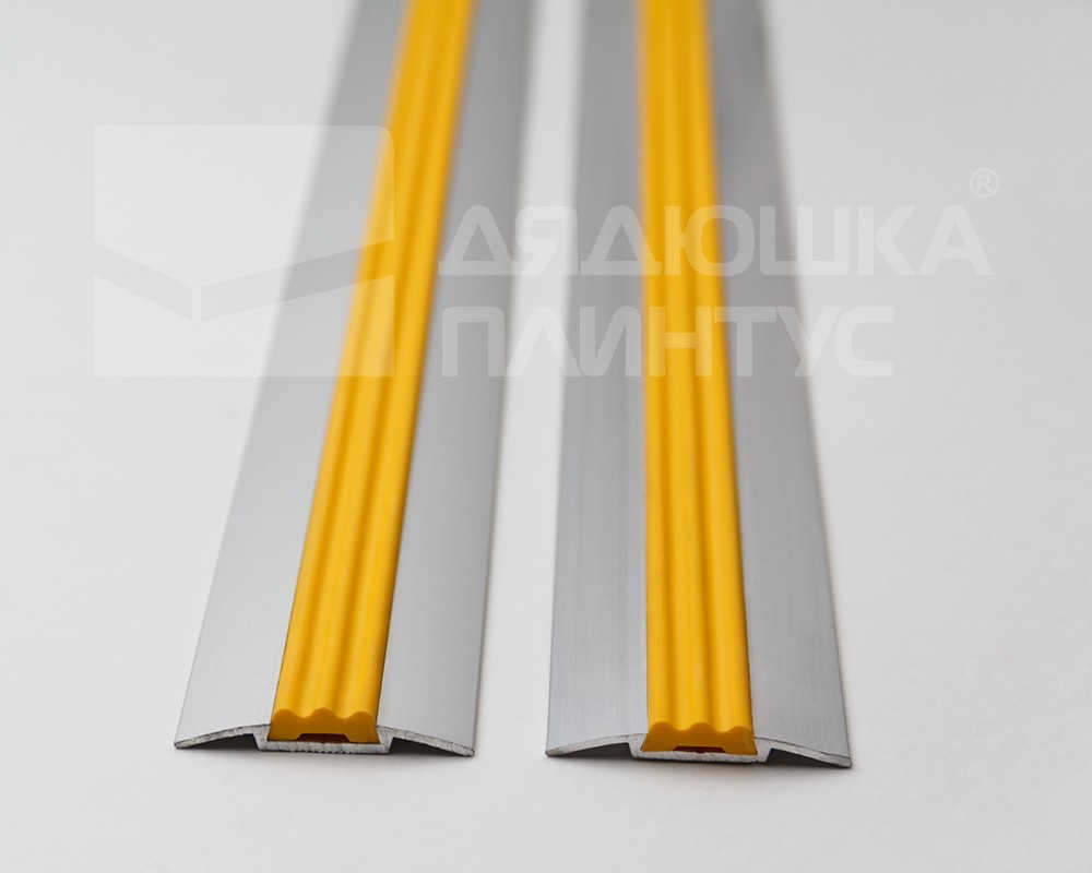 Порог одноуровневый ПС 08.2700.001 Без покрытия