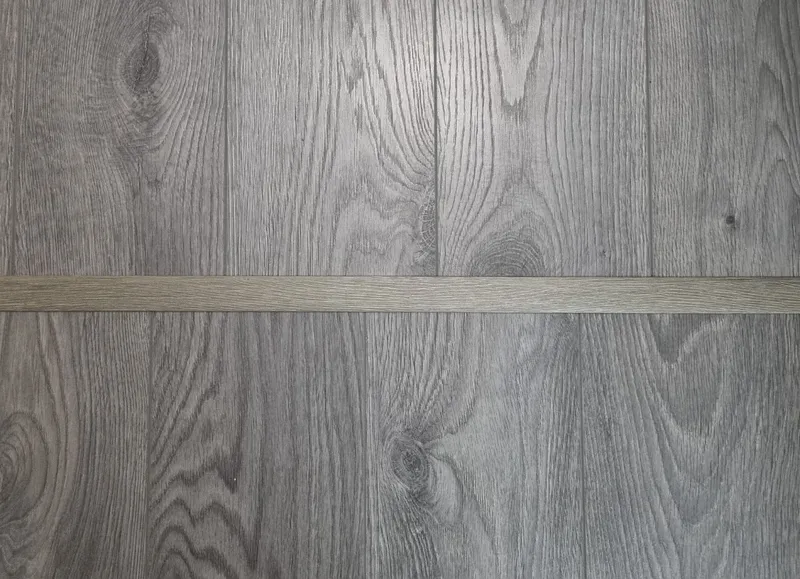 Алюминиевый  ламинированный профиль ПТ-40 (T34B246-1) сосна полярная 2,7 м