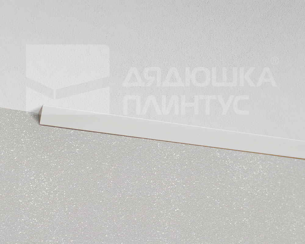 Молдинг из полистирола высокой плотности HI WOOD TR10 10мм х 10мм х 2,0м.