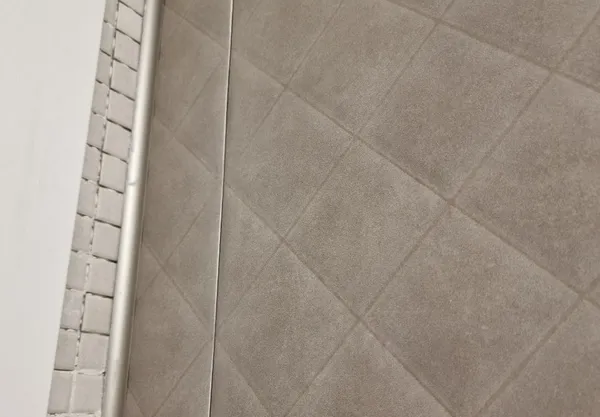 Профиль окантовочный ПК 06-12.2700.04л Бронза