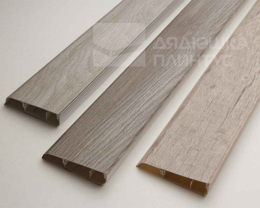 Плинтус ПВХ Salag Lima 72мм 2,5м. Дуб Палёный