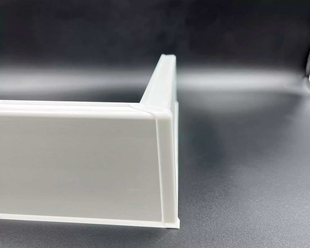 Плинтус прямоугольный ПВХ Идеал Дюра  80мм 2,2м 093 Графит