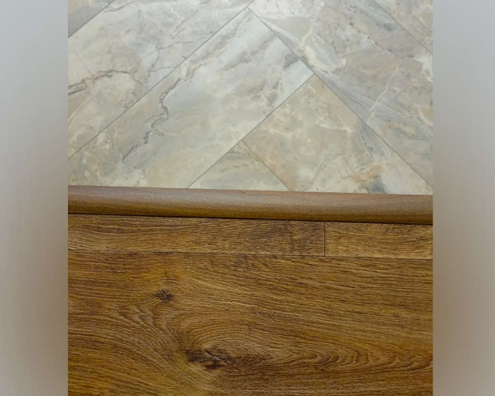 Порог одноуровневый ПС 04-3.900.082 Дуб светлый