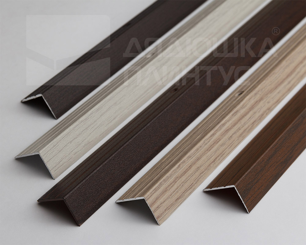 Порог угловой ПУ 03.2700.201л Серебро