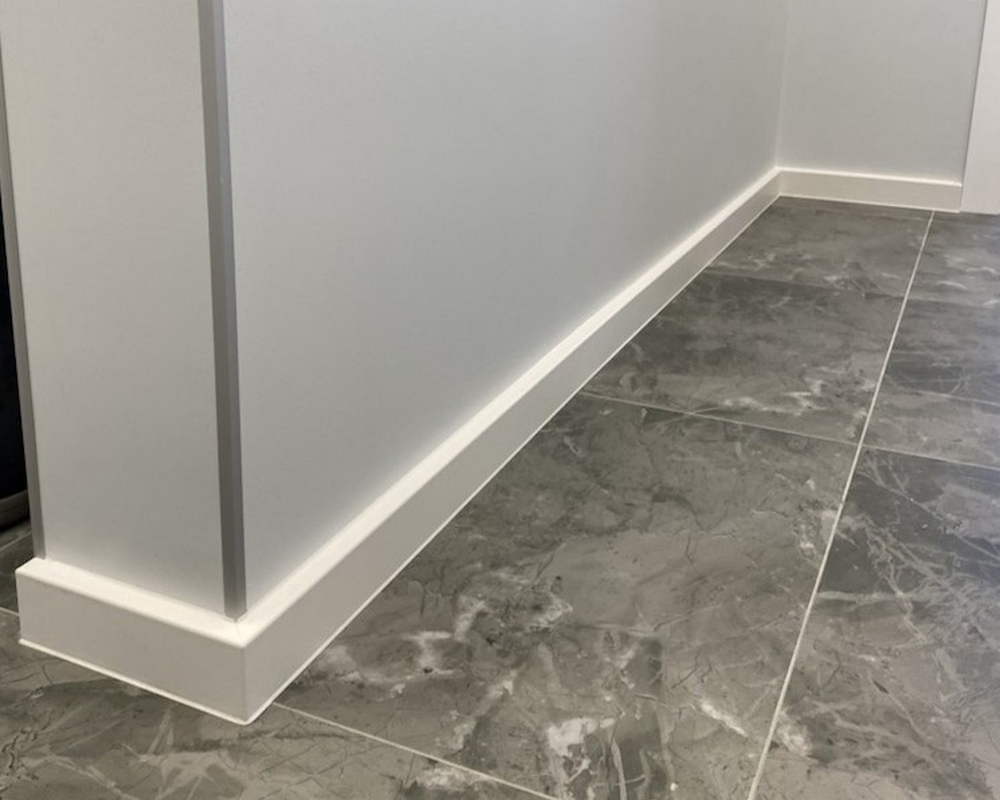 Плинтус ХДФ Dollken Cubu Flex Life 80мм х 2,5 м 1013 Белый