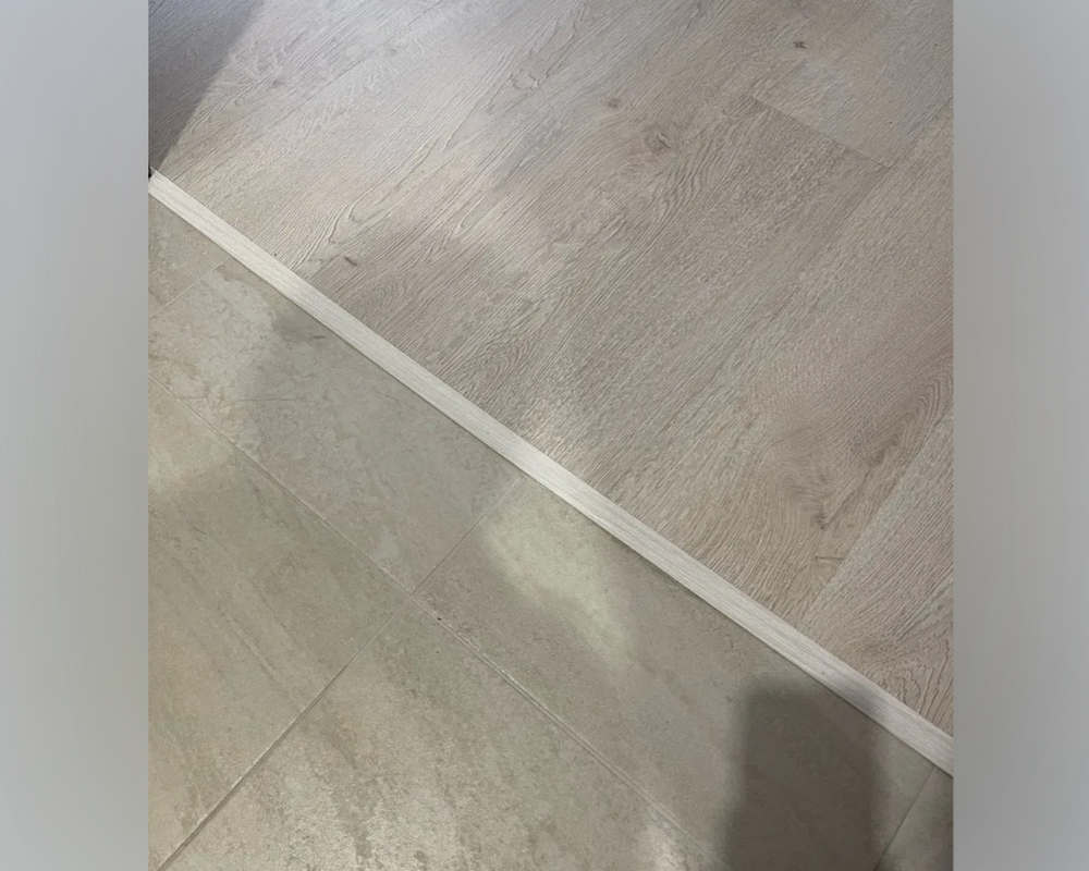 Порог одноуровневый ПС 11.2700.252 2,7 м Ель дымчатая