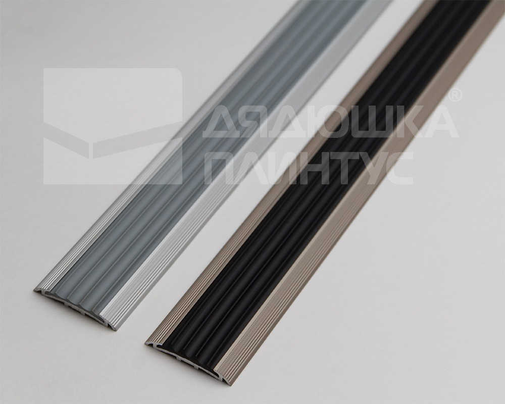 Порог одноуровневый ПС 08-1.1800.15 Черный